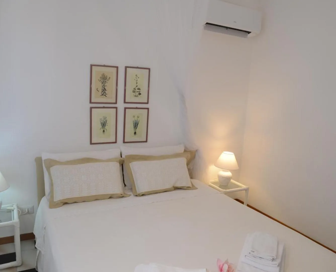 אלגהרו Topfloor Apt With Furnished Terrace Near The Sea דירה