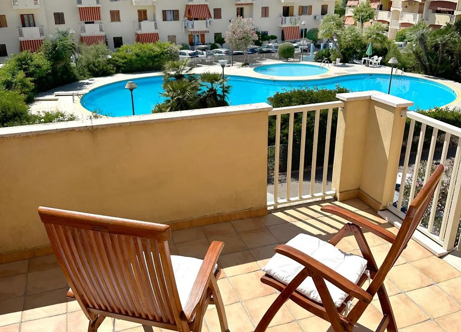 Topfloor Apt With Furnished Terrace Near The Sea location