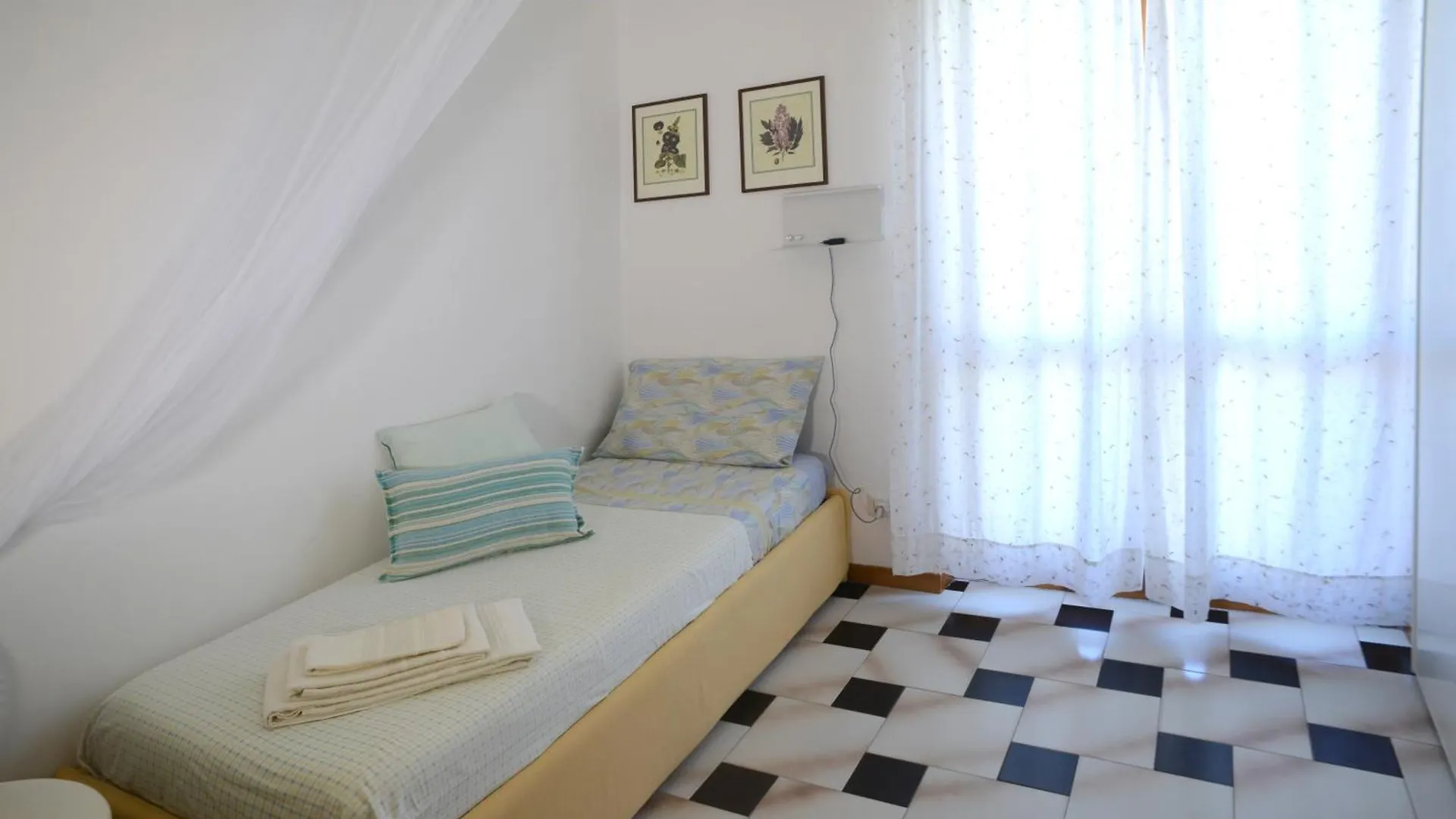 Topfloor Apt With Furnished Terrace Near The Sea Alghero 0*,  Italia